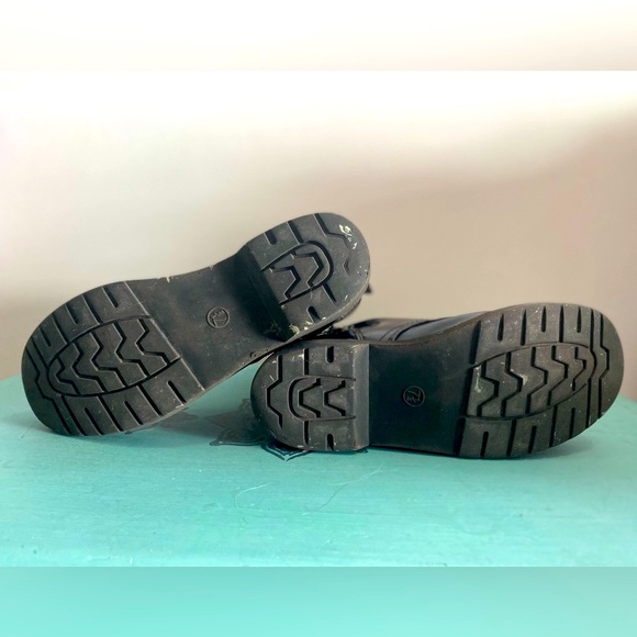 Black Mossimo Semi-Gloss Vegan Ankle Boots - Picture 9 of 9